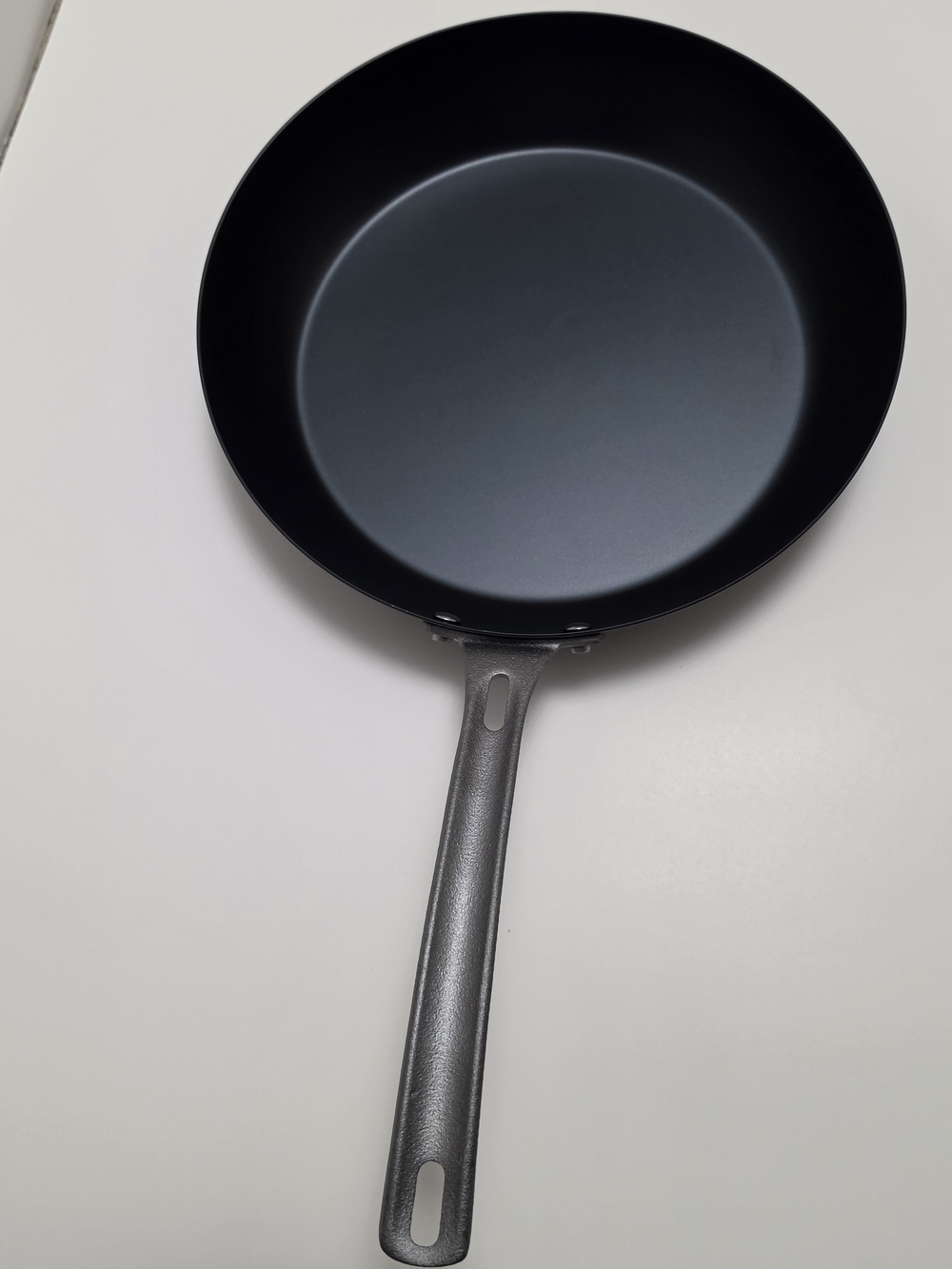 Viking 12" Blue Carbon Steel Fry Pan Skillet Pre-Seasoned Induction Safe